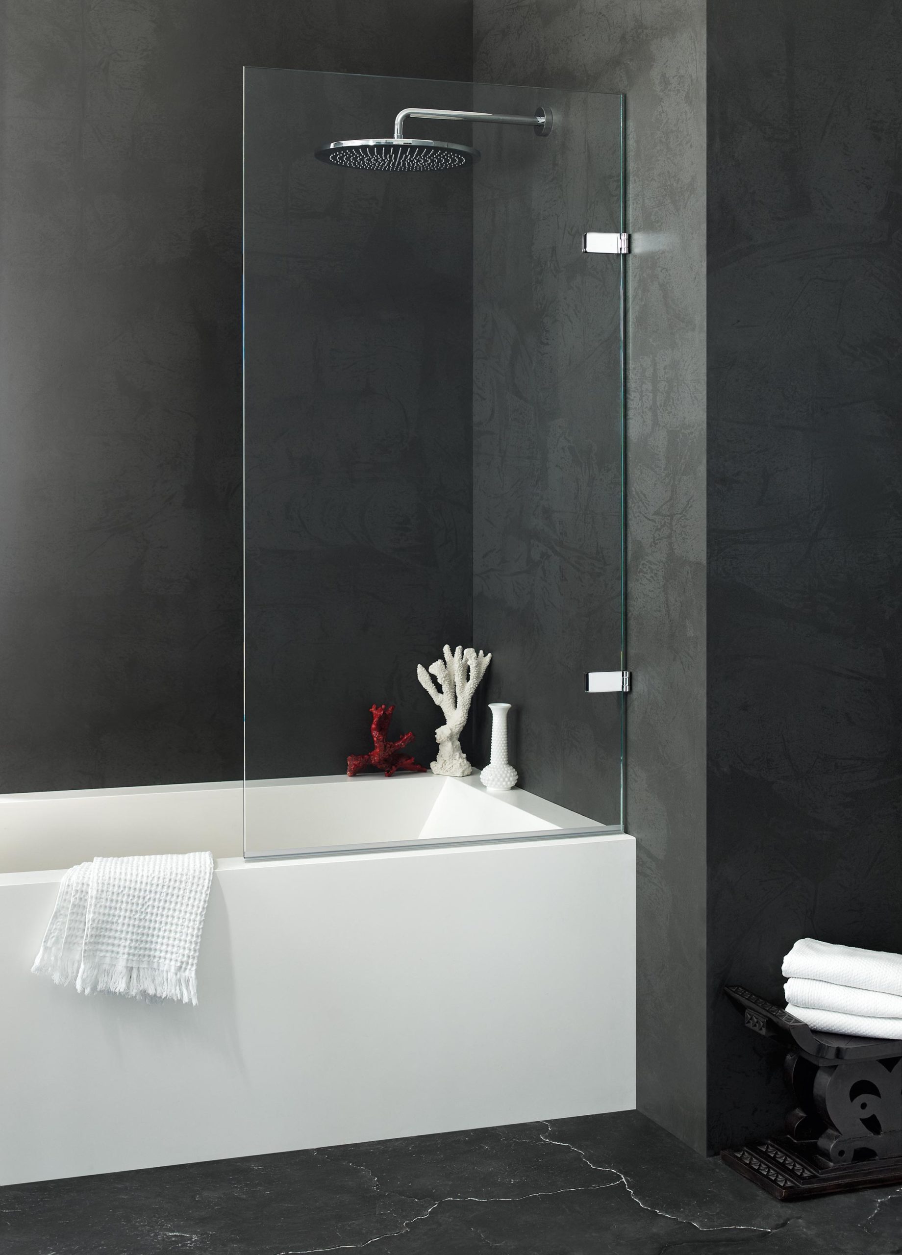 Essential Genoa bath screen