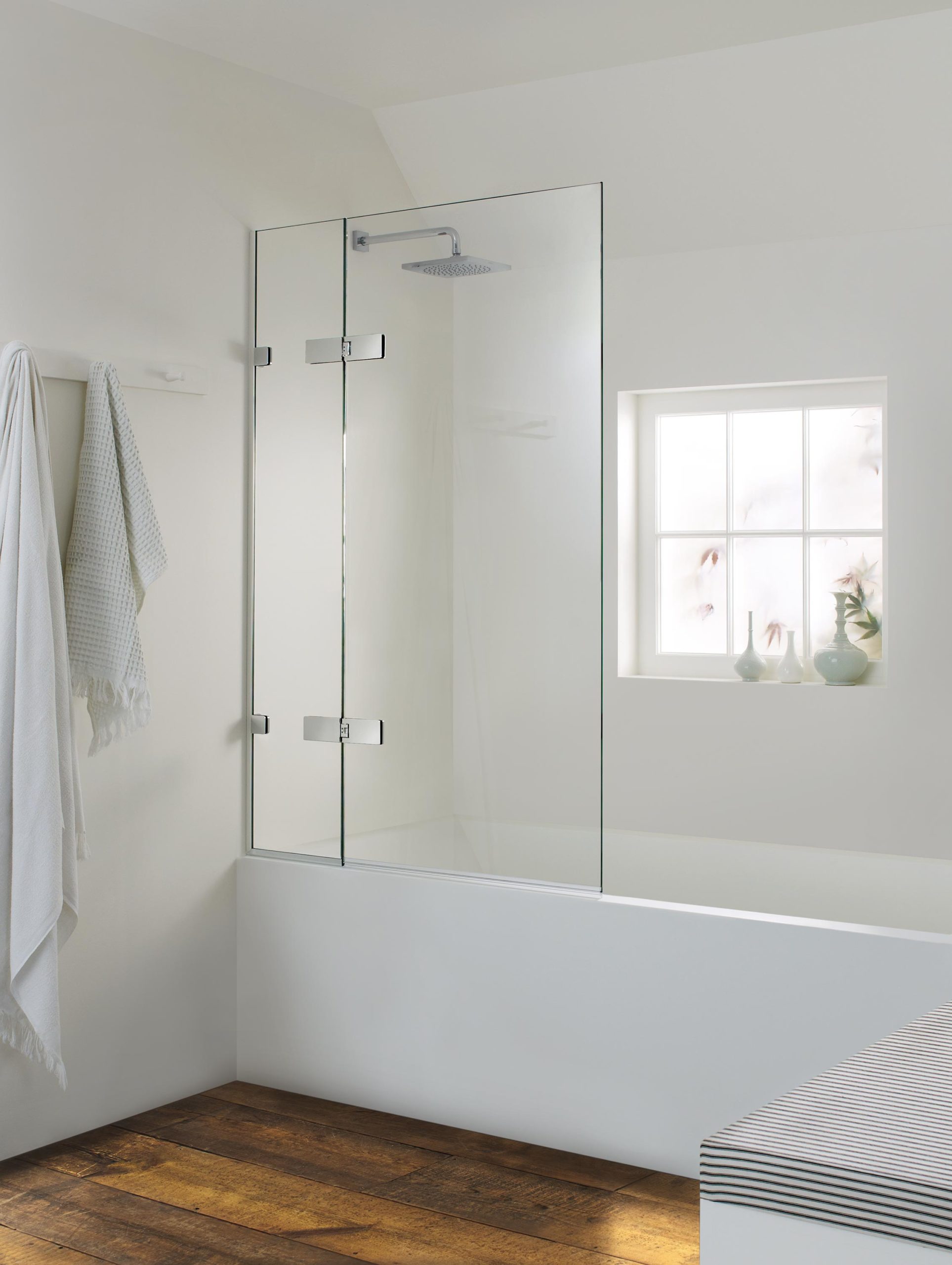 Valletta Frameless bath screen